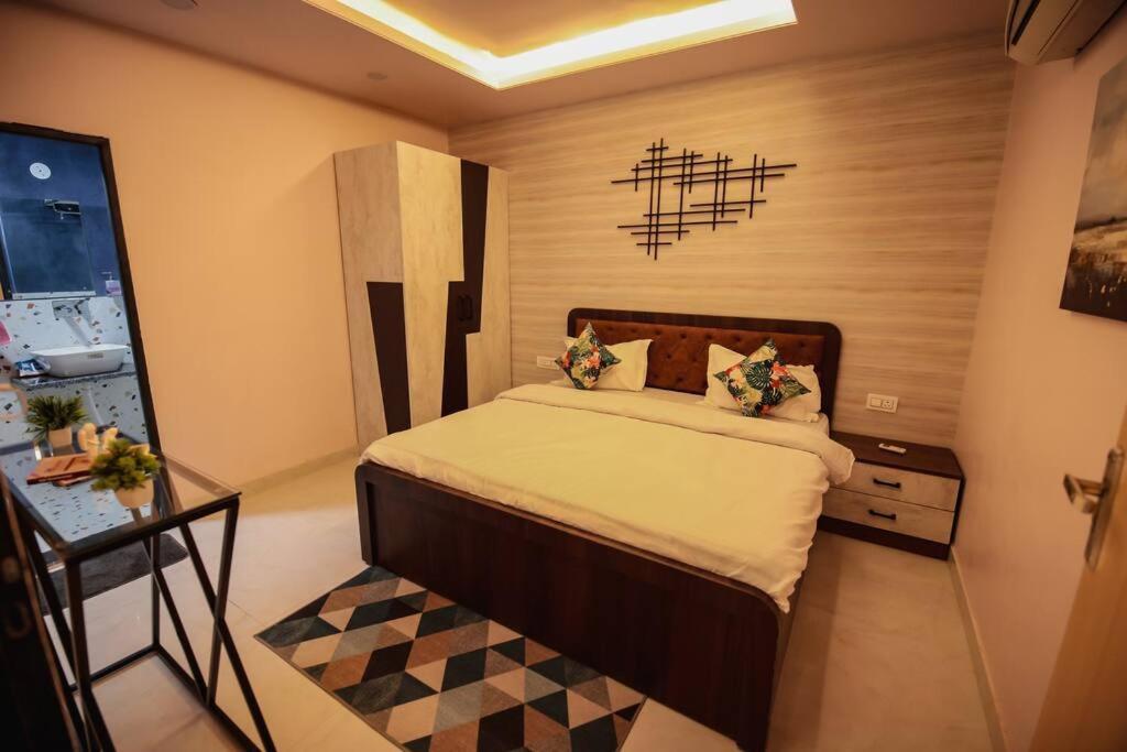 Saiba Outhouse- 4 Bed Room- Pool- Theatre- Partyhall- Garden & Terrace Sitting Area Jaipur Ngoại thất bức ảnh