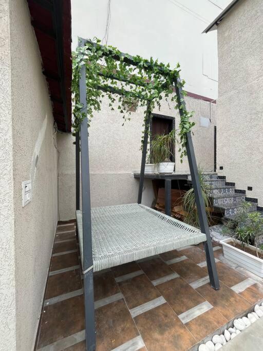 Saiba Outhouse- 4 Bed Room- Pool- Theatre- Partyhall- Garden & Terrace Sitting Area Jaipur Ngoại thất bức ảnh