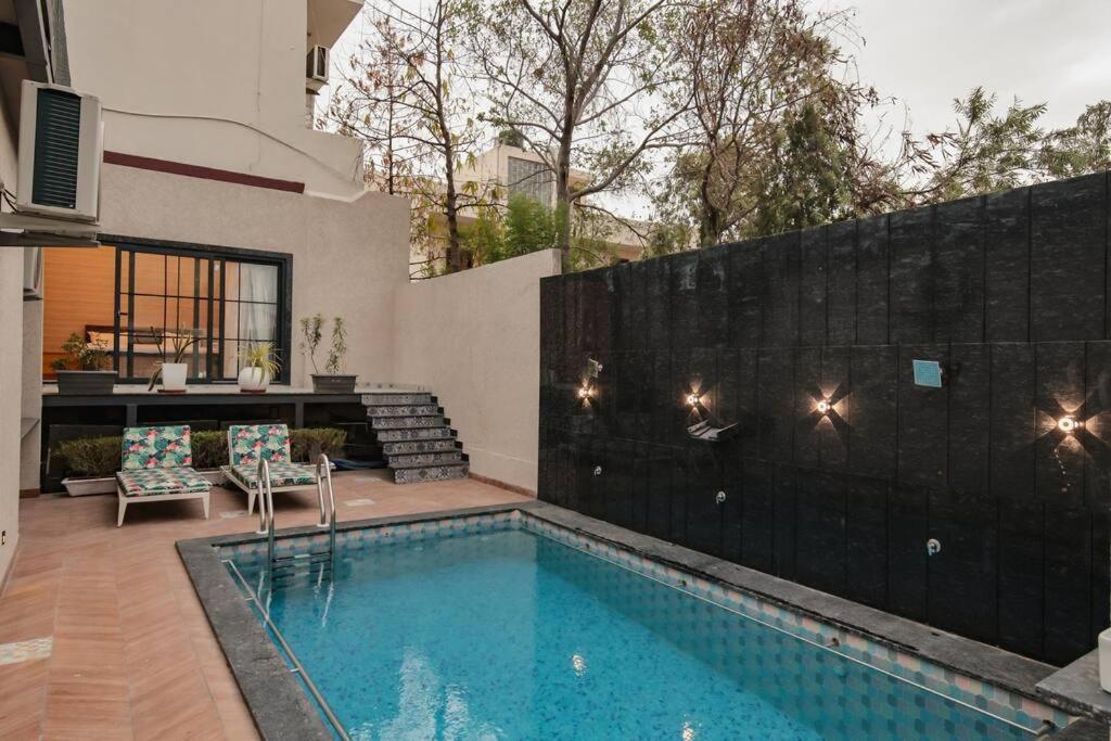Saiba Outhouse- 4 Bed Room- Pool- Theatre- Partyhall- Garden & Terrace Sitting Area Jaipur Ngoại thất bức ảnh